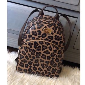 NWT Michael Kors Abbey MD Backpack